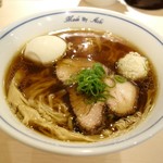 あお木 - しょうゆらーめん  平打ち麺