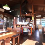 Kantori Hausu Tsuberi - レストラン席