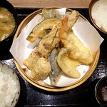 Tempurakaisenippukukoubekitaten - 満腹天ぷら定食♪