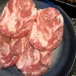 Yakiniku Tabehoudai Kangeki Dondon - 