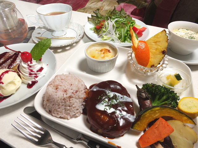 移転 ハレの日カフェ Fleurs De Cerisier フルール ド スリジェ 群馬総社 カフェ 食べログ