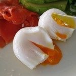 bills - ナイフで割ったところ