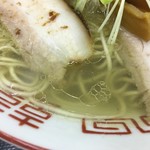 中華そば しば田 - スープ（「小田急町田店 小田急改装前のうまいものめぐり」）