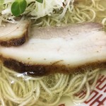 中華そば しば田 - 皮付きバラ焼豚（「小田急町田店 小田急改装前のうまいものめぐり」）