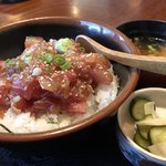 海鮮食房 若狭湾 - ネギトロ入り海鮮漬け丼(日替わりメニュー)  ￥1000