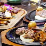 グリルレストラン＆スイーツカフェ スコール - ステーキたち