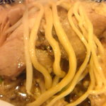 万人家 - G麺とちゃーしゅうめんの麺の太さの比較