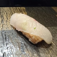 築地青空三代目 大名古屋ビルヂング店 - スズキ、藻塩