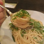 魚の棚パスタバール - 明太子と青シソのパスタ