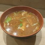 名代 駒寿司 - 卵赤出汁