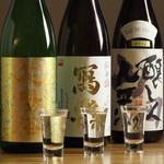 Osaketoryourino Oishiio Mise Kaburio - 日本酒3種飲み比べ好評です。