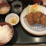 とんかつ伊勢  - 四元豚ひれ定食  ランチ限定価格 1000円 (税込)