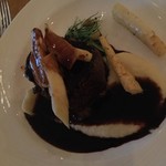 MIDTOWN GRILL -RESTAURANT - 見た目は赤ワイン煮