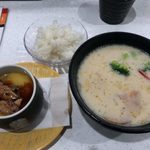 かっぱ寿司 - 「白いスープカレーラーメン」390円＋「追いしゃり」100円+「贅沢フォアグラのせ茶碗蒸し」280円