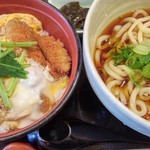 おぎ野 - ランチ。カツ丼ところうどん大盛。