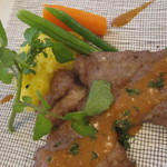 アバ - 仔牛肉エスカロップソテー ディジョンマスタードソース