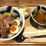 Cafebar&Dining Obi - 台湾風角煮丼