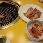 Yakiniku Koson - キムチとカルビ１人前