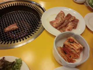 Yakiniku Koson - キムチとカルビ１人前