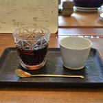 FACTORY KAFE 工船 - マラウイ・中焙煎・アイス … アイスでも産地と入り加減を指定できる！ とても丁寧に入れてくださいました。