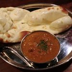 バニアン - チキンカレーとナン