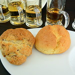 カフェアロンジ - プレーンとくるみの2種