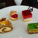 カフェアロンジ - プティフール