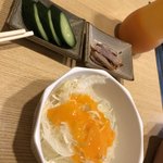 Yakiniku Sachi - ドレッシングがオレンジ