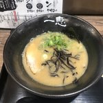 本格博多豚骨ラーメン一恵 - 