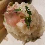 ファリナモーレ - ◆筍のクリームリゾット broil した筍の皮の包みを外すと "ふわっ" と広がる筍の香り！筍の食感・香りと香草の程よい香・生ハムの塩味がもう～絶品！