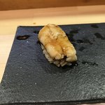 熟成寿司専門店 優雅 - 煮穴子の握り。
      美味し。