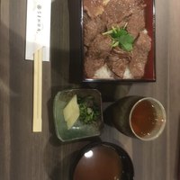 極上松阪牛 牛追道中 - 