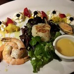 Atlantis Seafood & Steak - 