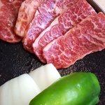 焼肉処 まるます家 - 牛カルビ♬