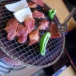 焼肉処 まるます家 - 焼き開始〜(^o^)／♬♬