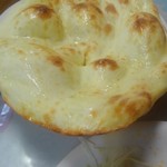 カシミール - ここはナンもおいしいです．