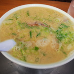 なおちゃんラーメン - 「ラーメン」（590円）。ムスメお初のなおちゃんでした。