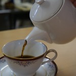 ミナミ - ドリンク写真:とってもお値打ちなたっぷりポットコーヒー