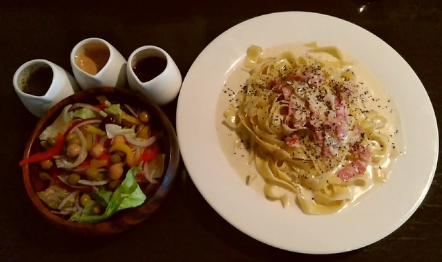 ゼン Zen 沖縄市 バル バール 食べログ