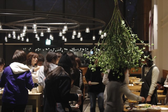 100本のスプーン あざみ野ガーデンズ あざみ野 洋食 食べログ