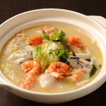 Ippin Hinabe - 海鮮と白菜の旨味煮込み--小鍋招財進宝