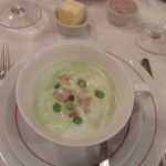 オ・タン・ペルデュ - グリーンピースのスープ