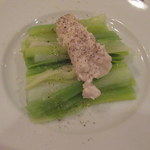 オ・タン・ペルデュ - ポロ葱の温製サラダ