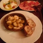 maru 3F - 海老のアヒージョ（パン付き）950円