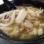 輝哥鱔魚花枝麵 - 花枝意麵