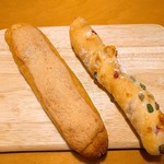 ポンパドウル - 明太子フランス200円、茶豆とエメンタールチーズ180円