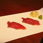 生粋 - 和牛炙り握り