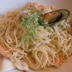 モッチモパスタ - 新鮮魚介のペペロンチーノ