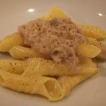 ロカンダアブラッチ - 山梨の信玄鶏を使ったクリームパスタ