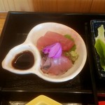 召膳 無苦庵 - 六切り松花堂弁当の熟成マグロと熟成アジのお造り